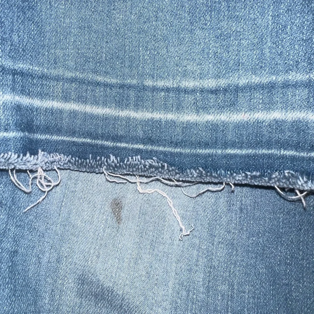 AG Adriano Goldschmied Stevie Capri Jeans Size 28 - Picture 3 of 10
